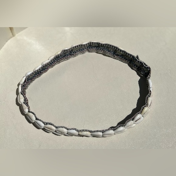 VTG ๐ฏ Authentic West African Cowrie shells Necklace 20โL - Picture 6 of 7